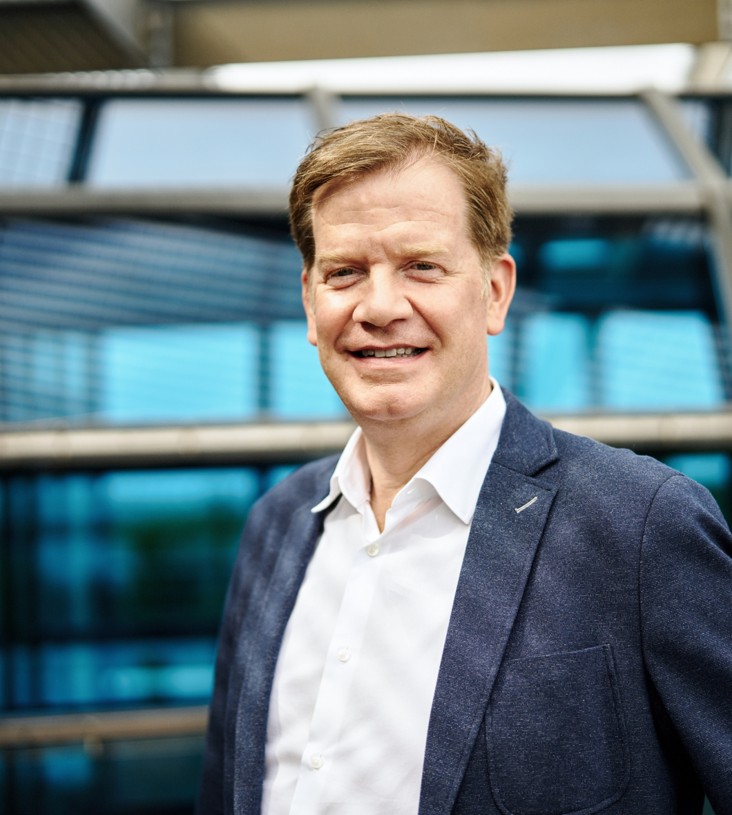 Frank Lucaßen, CEO at medac